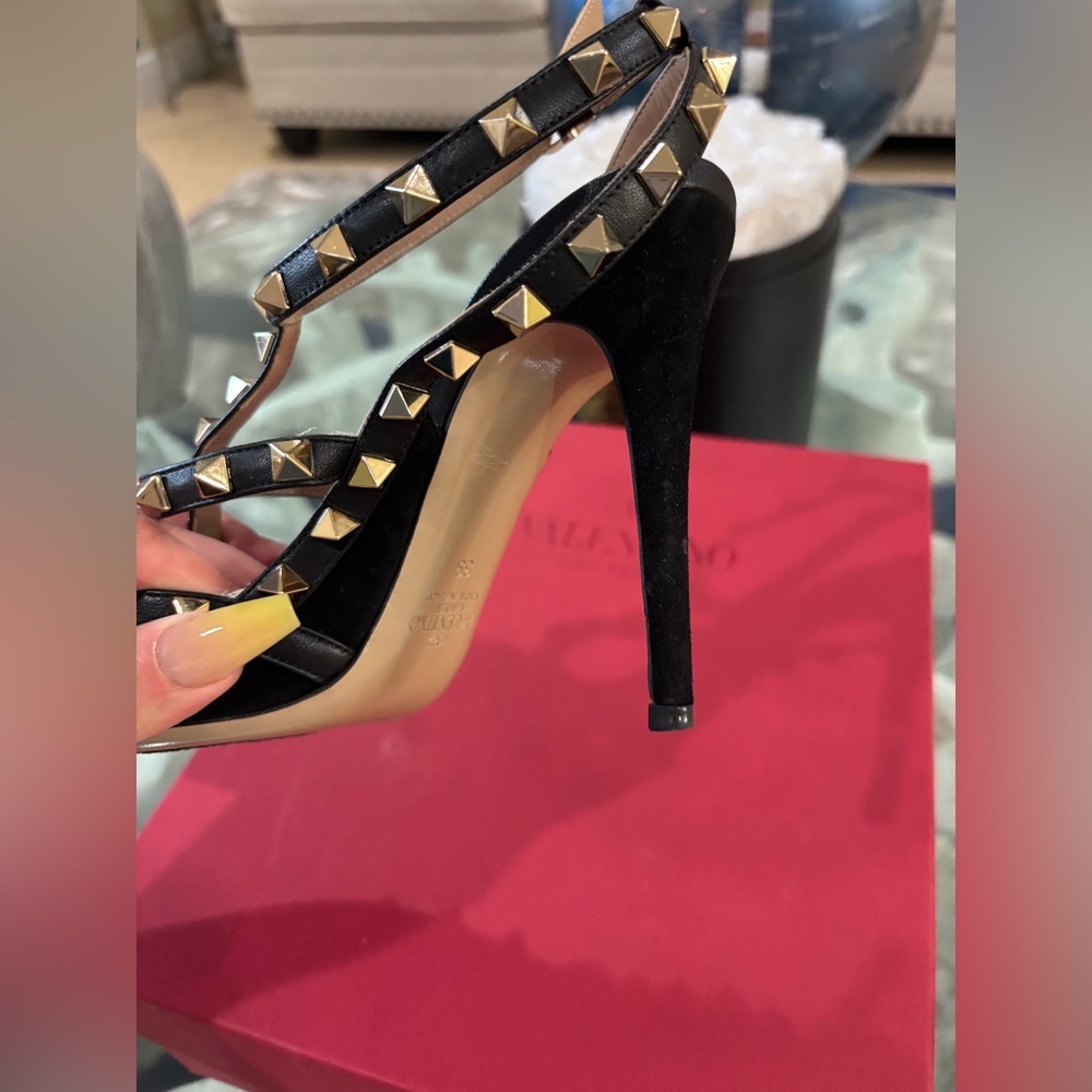Authentic Valentino Garavani Rockstud in black suede and leather - Picture 5 of 12